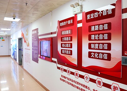 强化标杆引领，推进阵地建设